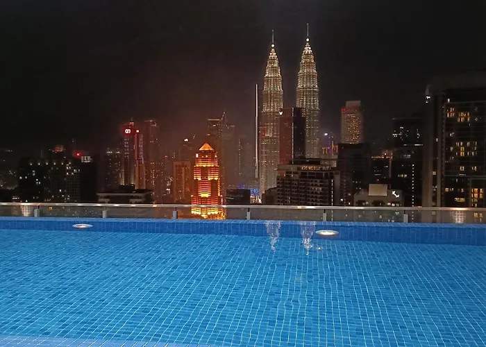 Cl 18A Modern Balcony Klcc View Infinity Pool