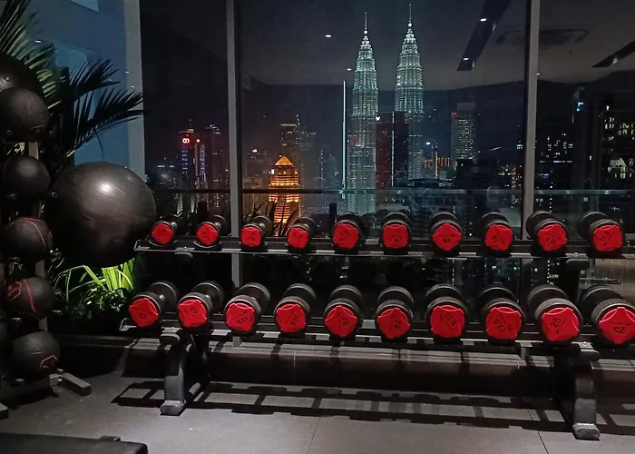 Cl 18A Modern Balcony Klcc View Infinity Pool