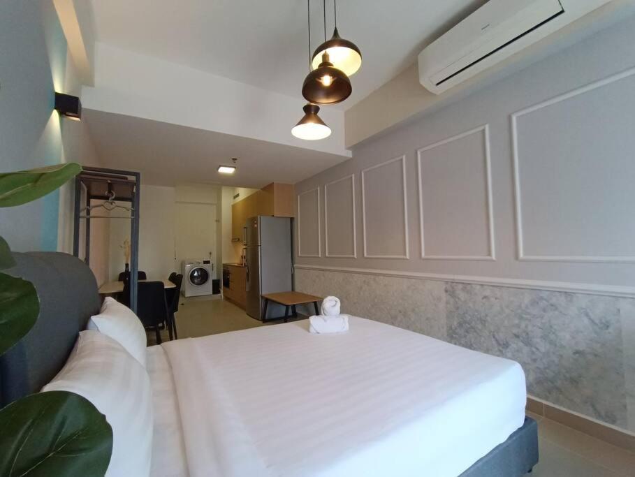 Apartment Cl 18a Modern Balcony Klcc View Infinity Pool Kuala Lumpur