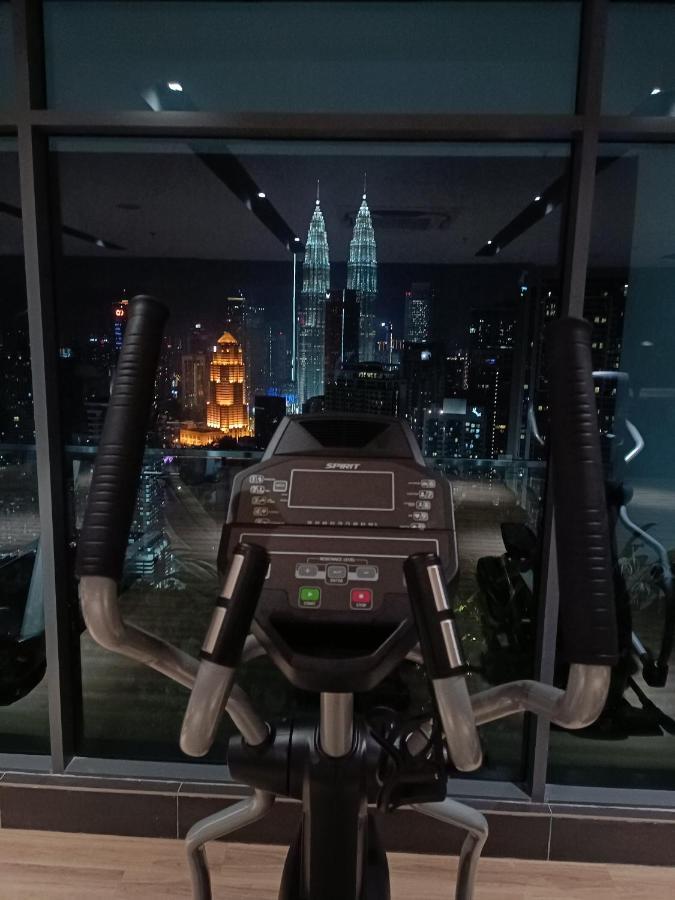 Cl 18a Modern Balcony Klcc View Infinity Pool Apartemen *